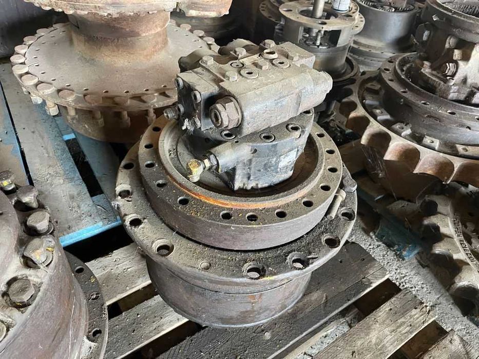 Transmisie finala excavator Caterpillar 325