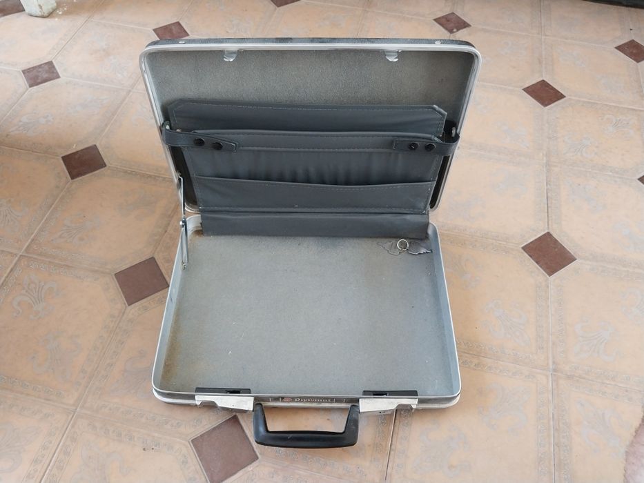 Дипломат винтажный.СССР.Новый.
