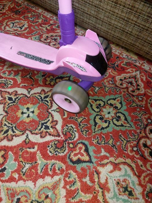 Продам самокат SCOOTER