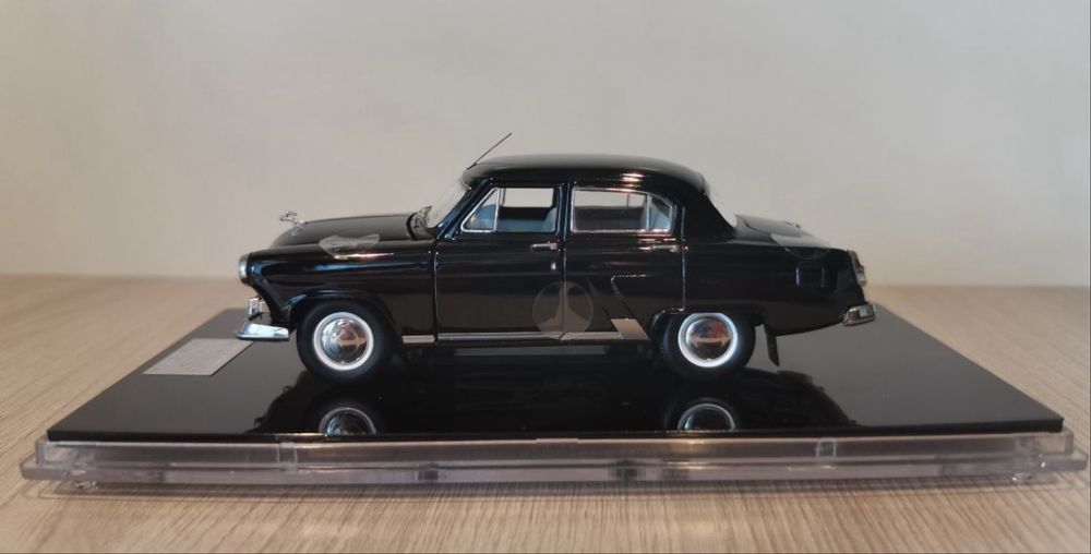 Модель Волга ГАЗ М-21И черная