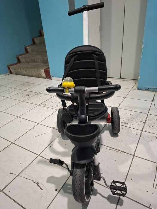 Продам велосипед детский с ручкой