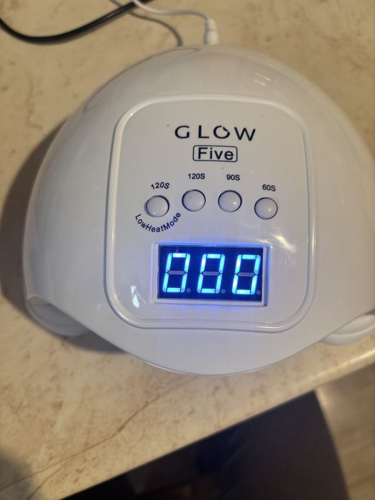 Лампа за маникюр + подарък