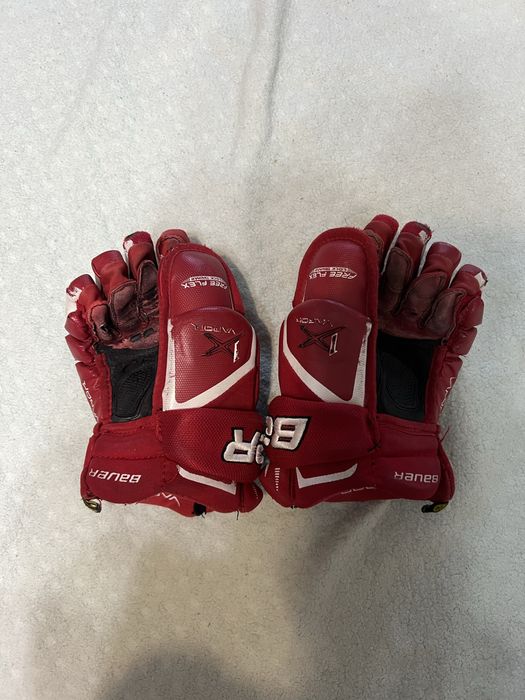 Продам краги хоккейные