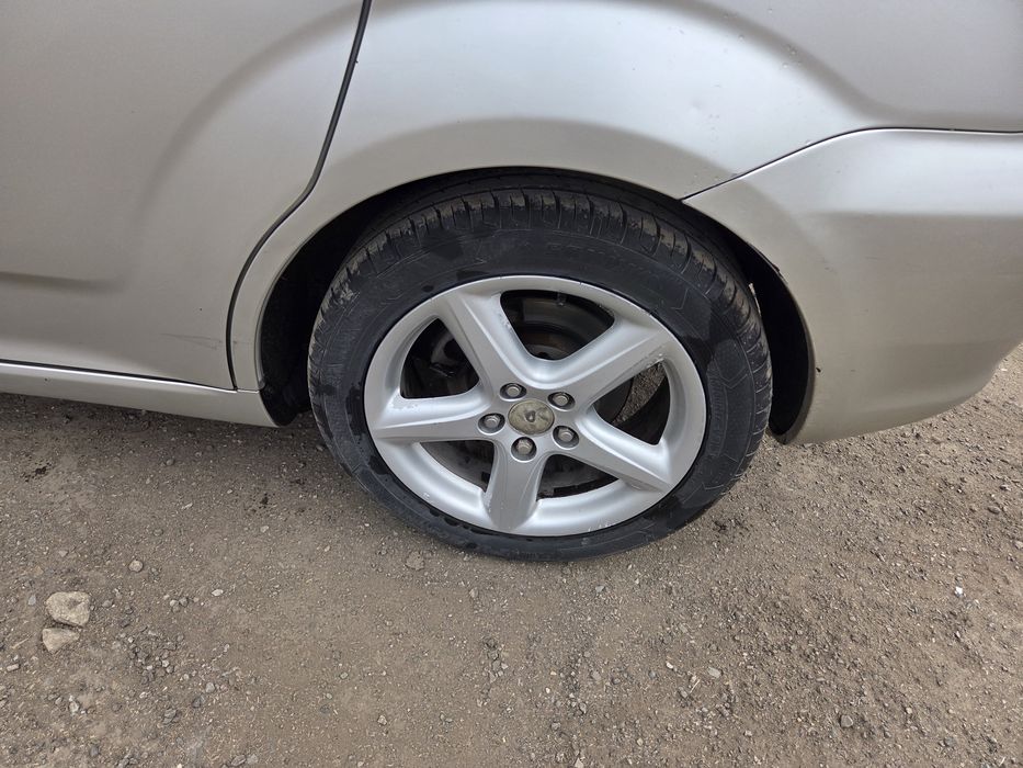 На части!!  Toyota  Corolla Verso 2.2 d-cat 177 Тойота Корола Версо