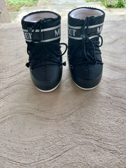 Ghete moon boots scurte