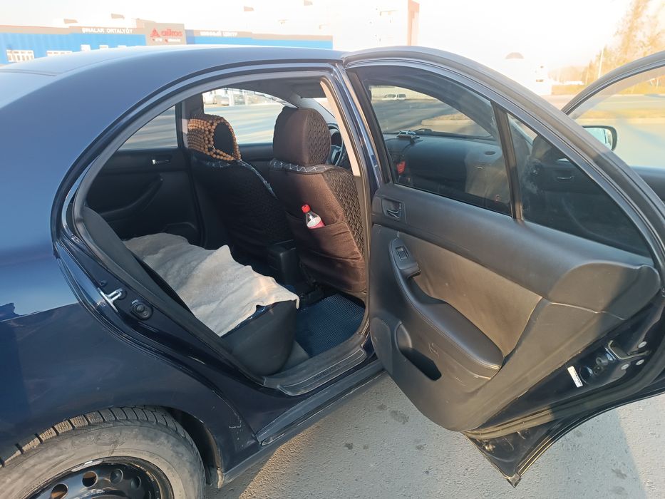 Продам Тойота Авенсис 2008