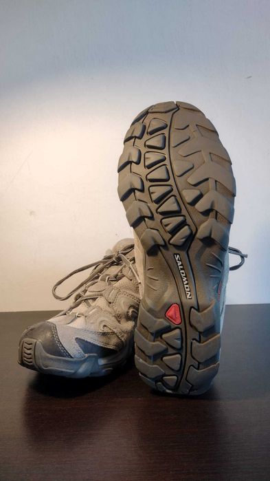 Adidași de munte Salomon