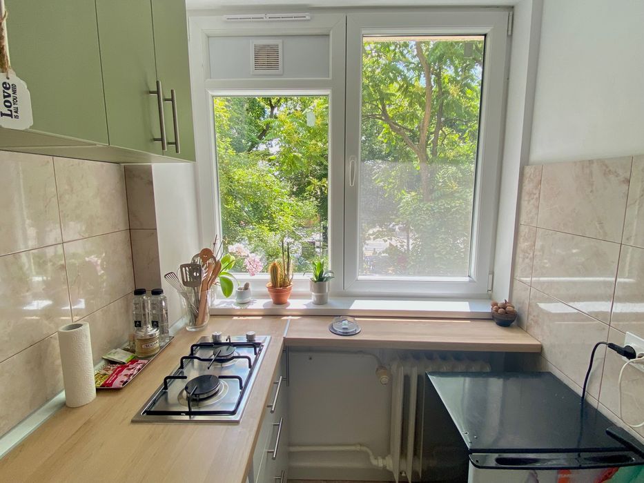 Închiriez garsoniera Sector 4 / Studio Apartment Rent