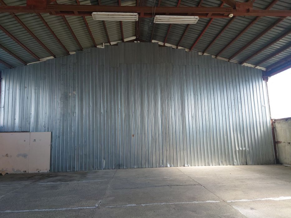 Дава помещение под наем за склад