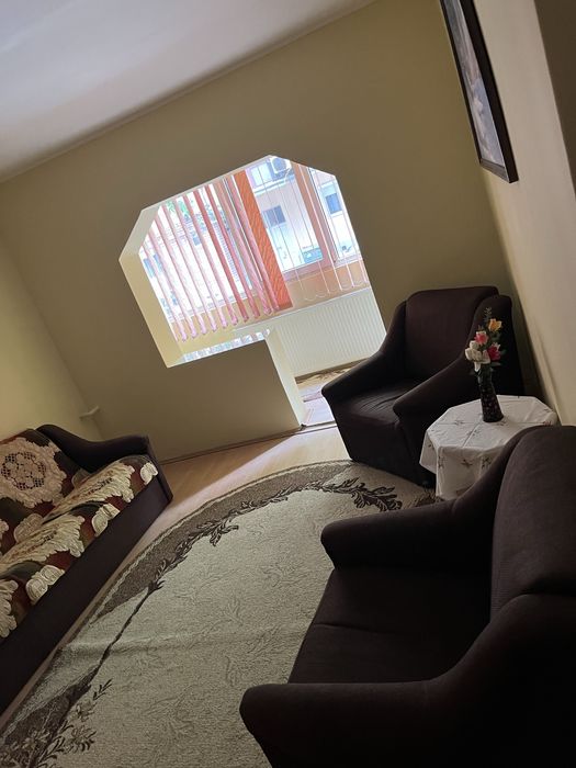 Inchiriez apartament 2 camere