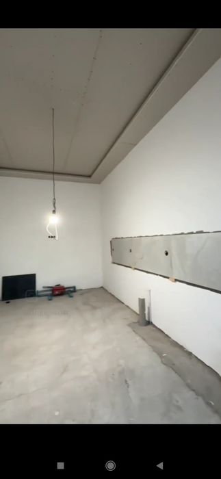 Uy  sotiladi Kelesda shoshilinch