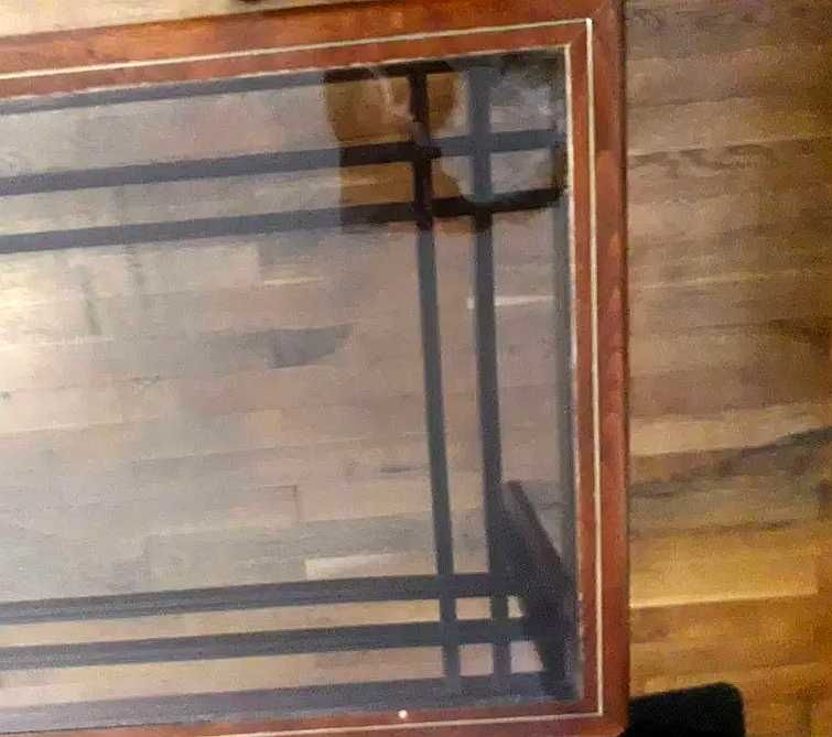 Голяма дъбова холна масичка 150 х 65 см. с опушено стъкло