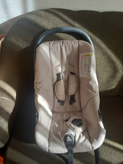 Продавам столче за кола 50 лв.