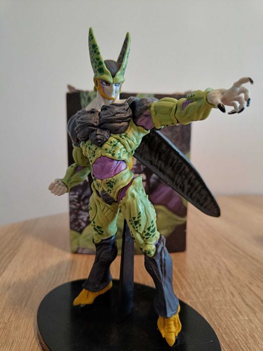 Фигурка по Драгонболл. Perfect Cell