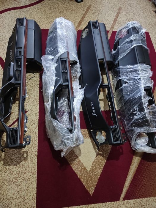 Панель торпеда, борода Мерседес 124 /210