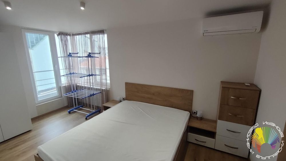 Дава се под наем Тристаен апартамент в Бургас, Център - 90 кв.м за 900 € - Снимка #8