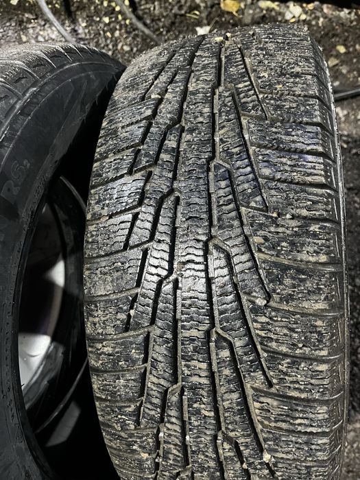 Продам б/у шины 4 шт