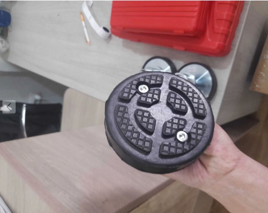 Лапы для подъемника Launch