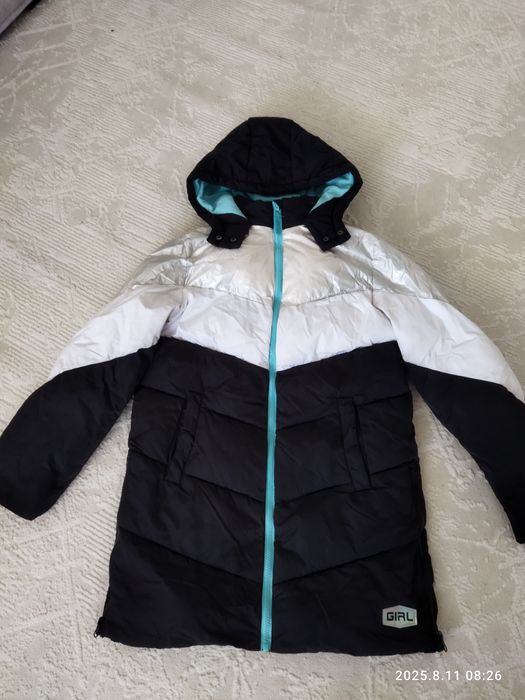 Куртки на девочку