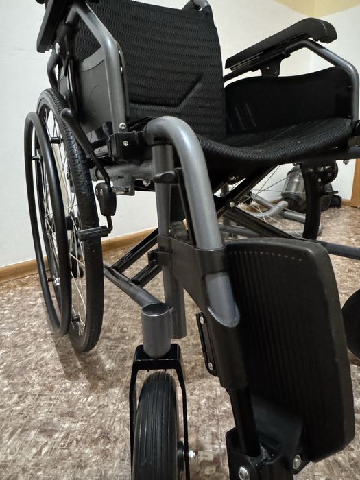 Инвалидная коляска