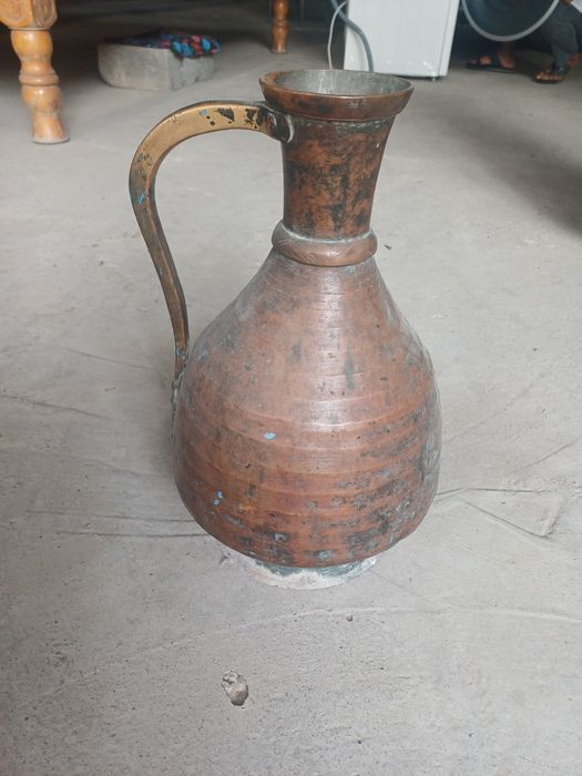 Мис куза. Кувшин