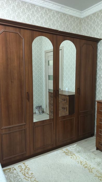 Спальний гарнитур