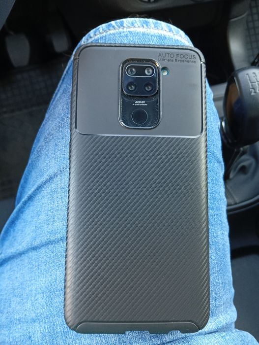 Продавам Редми нот 9