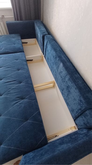 Продам практически новый диван