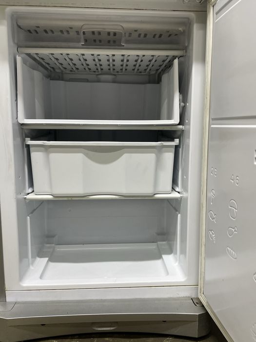 Срочно продам холодильник