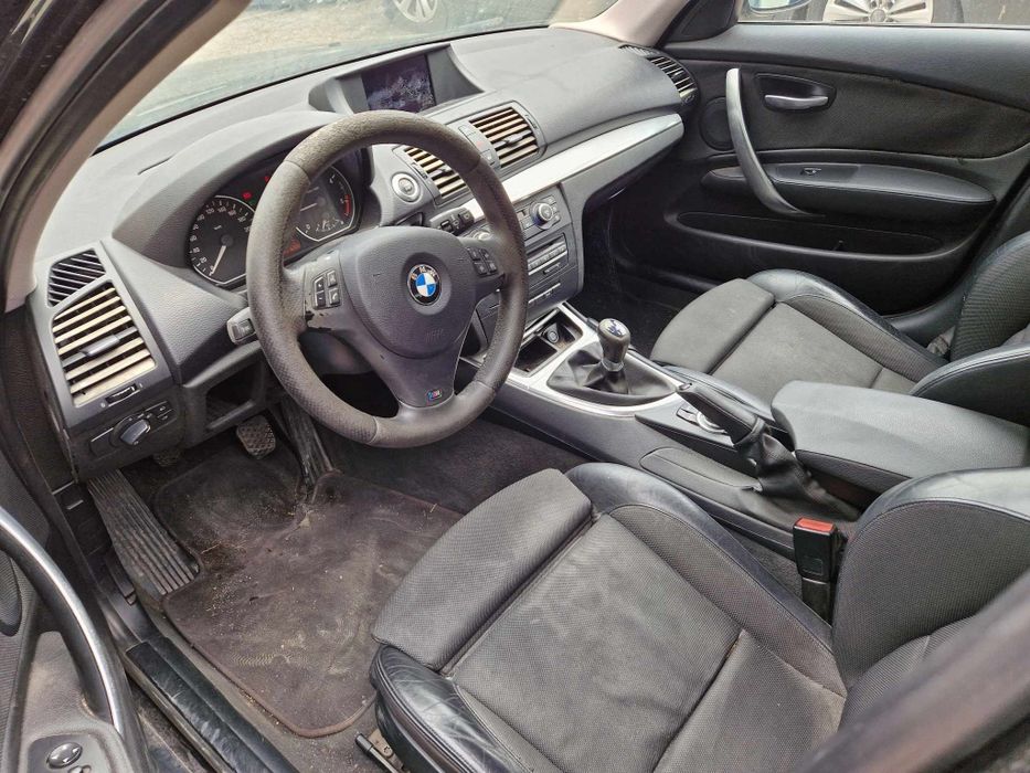 BMW E87 118D 143кс ксенон рекаро CIC навигация ръчка НА ЧАСТИ!