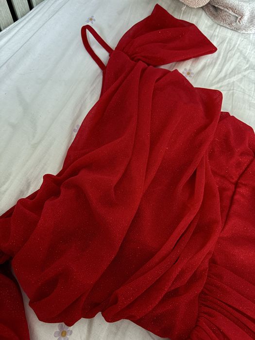 Rochie rosie de ocazie