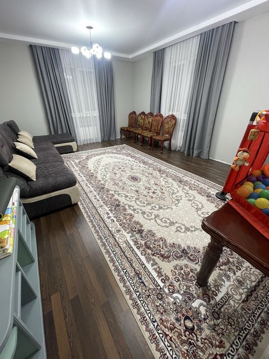 Ковер красивый 5*2,5м