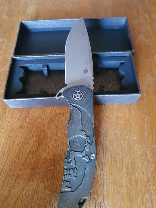 Нож CH CH3504 с титаниева дръжка и острие S35VN