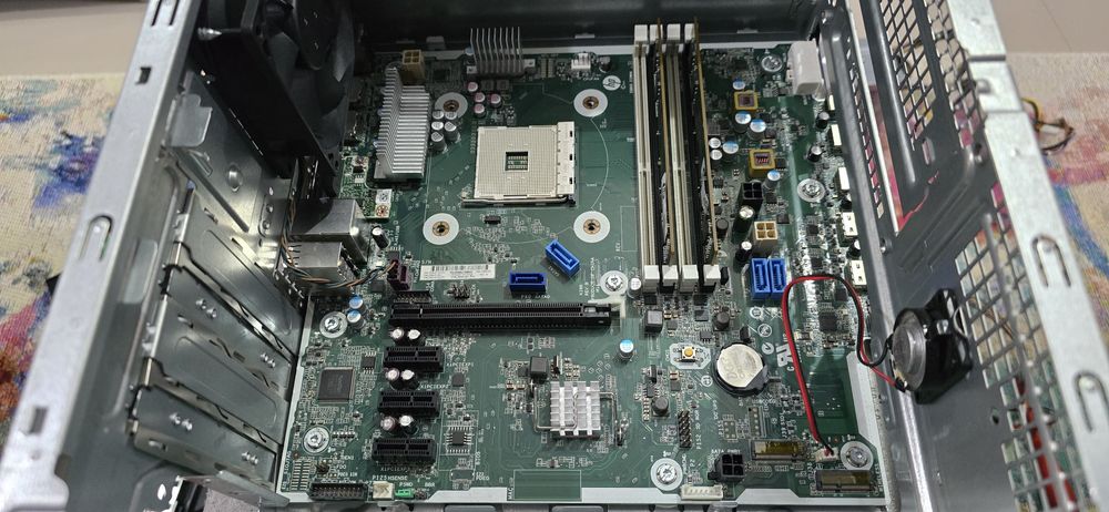 Placa de baza Genuine HP EliteDesk 705 G4  L35642-001