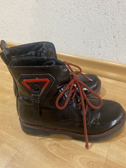 Ботинки на девочку