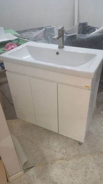 Продам раковину с ванной