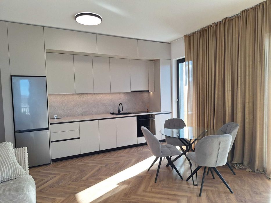 Apartament 2 camere LUX - Frunzisului