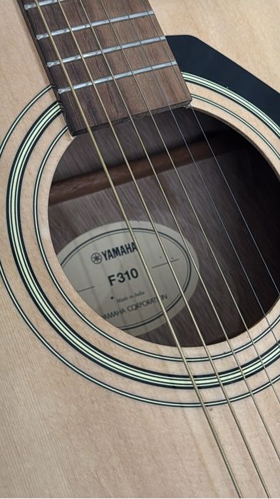 Продаётся гитара Yamaha f310