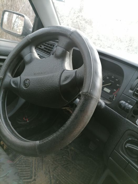 Vw golf 3 1.6 75 На Части