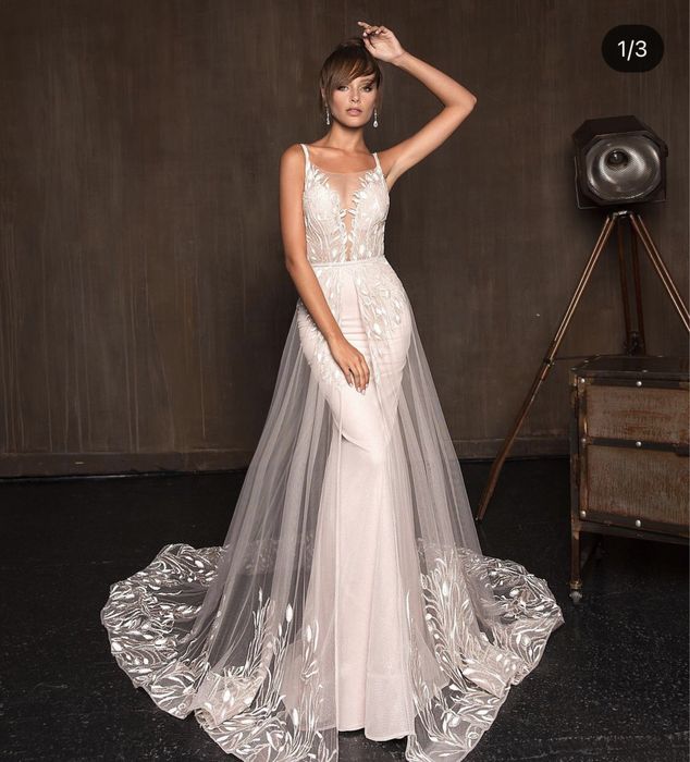 Продам свадебные платья