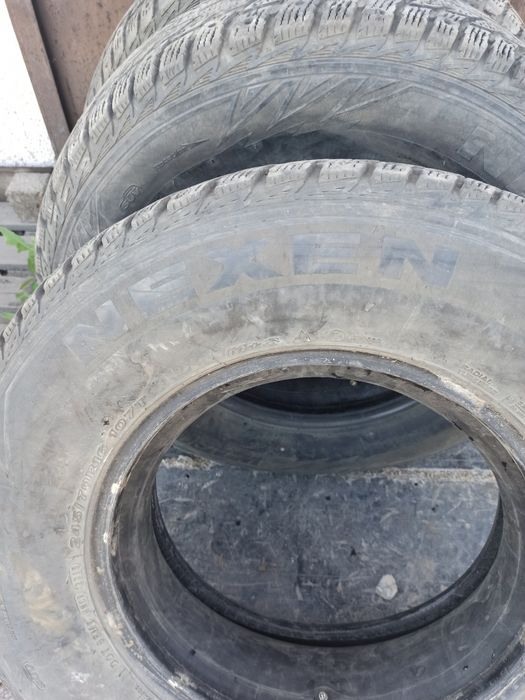 Продам шины 245/70/R16. NEXEN WINGUARD.