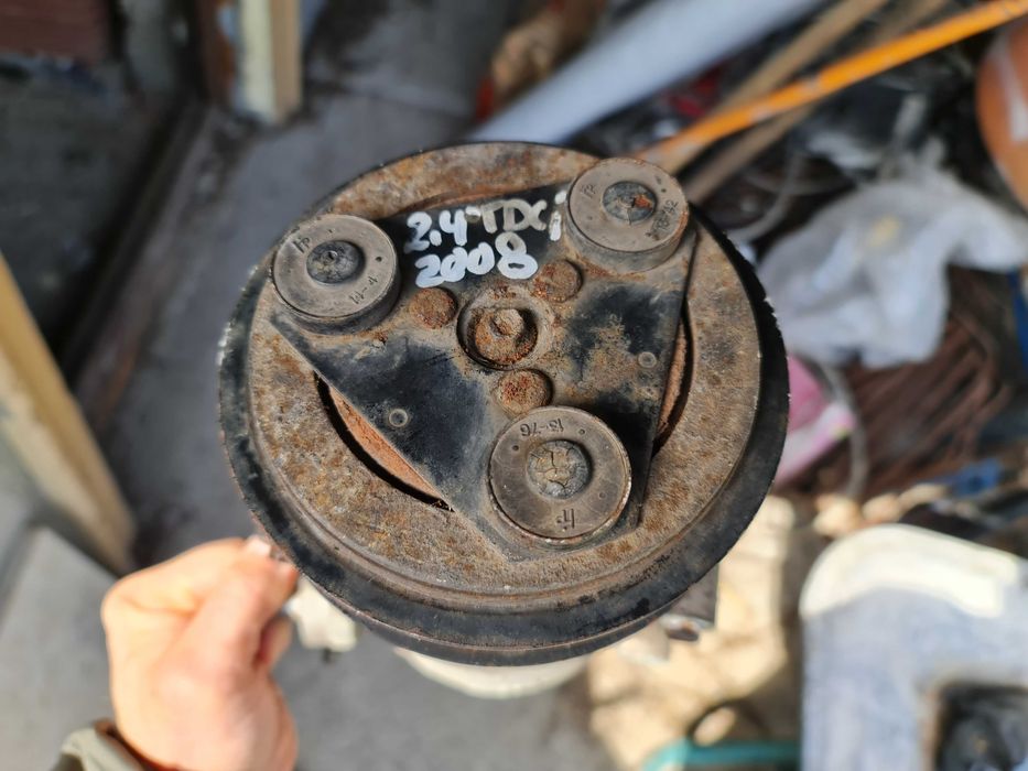 Компресор за климатик Форд