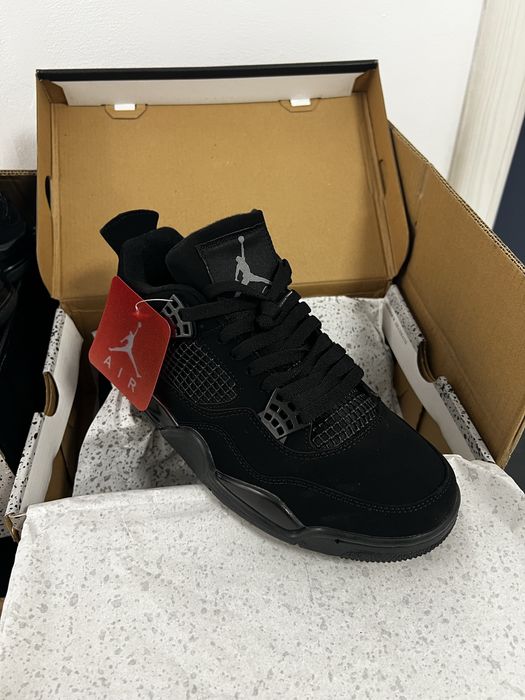 Jordan 4 Black Cat