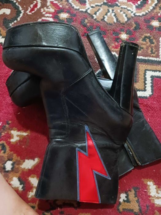 Botine noi din piele naturala,cu model traznet