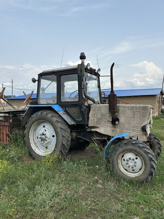 Продаются два трактора мтз-82