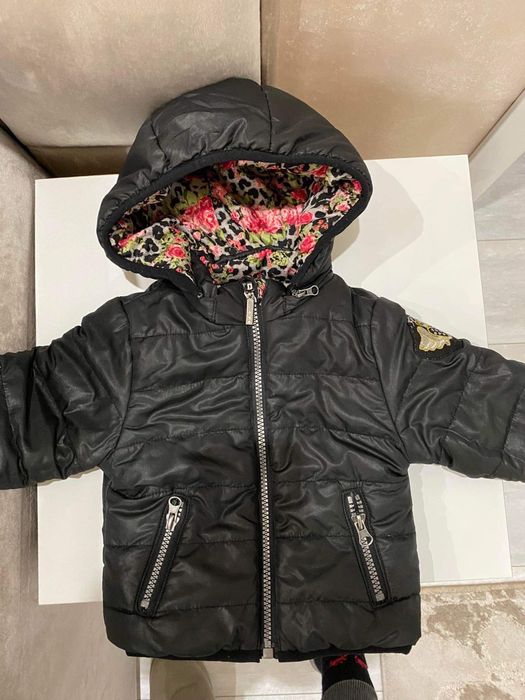 Бебешко яке, двулицево 4/6 месеца. В безупречно състояние.