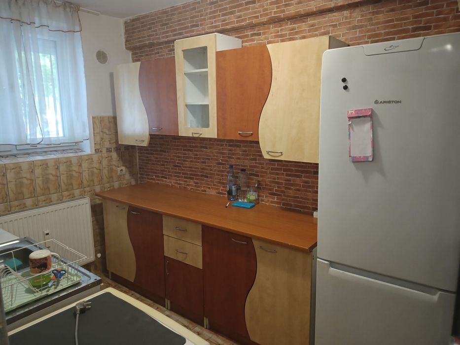 De inchiriat ap. 2 camere, Oradea, zona Fac. Medicina
