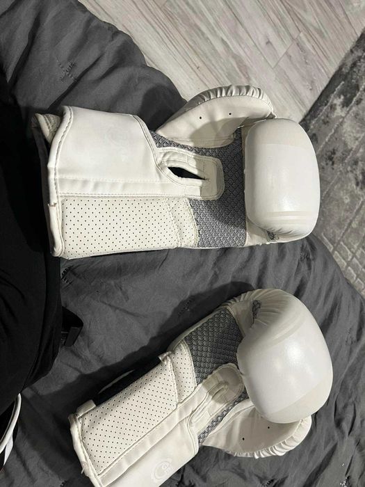 RZ Fithers протектори и ръкавици Муай тай и Кик бокс