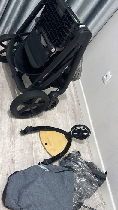 Срочно,cybex коляска
