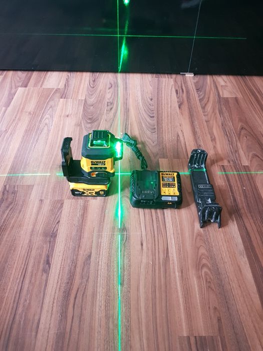 Laser Dewalt 360⁰  18V